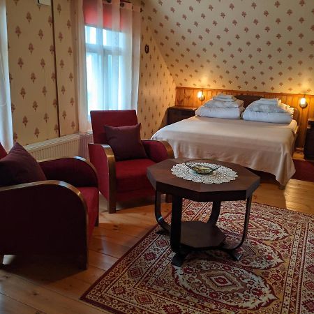 Avinurme Hostel Esterno foto